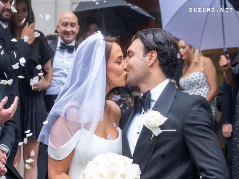 Vicky Pattison กับชุดแต่งงาน
