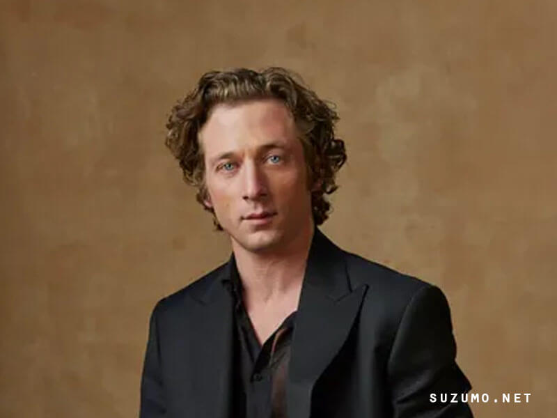 Jeremy Allen White