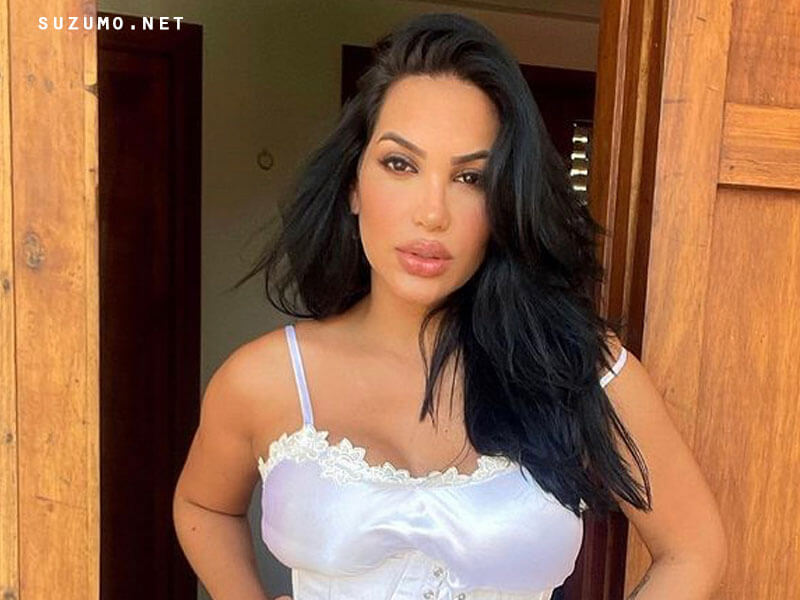 Andrea Valdiri 